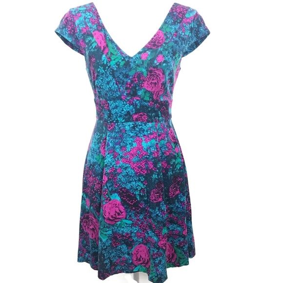 Plenty by Tracy Reese Dresses & Skirts - Plenty By Tracey Reese Floral Short V-Neck Dress 4
